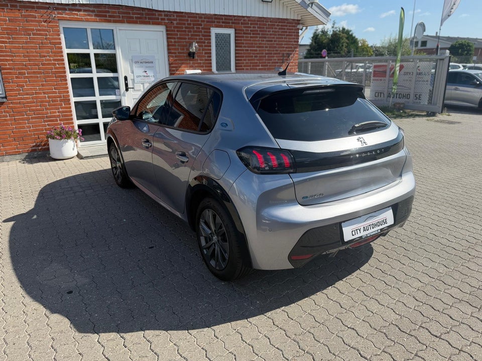 Peugeot e-208 50 Allure 5d