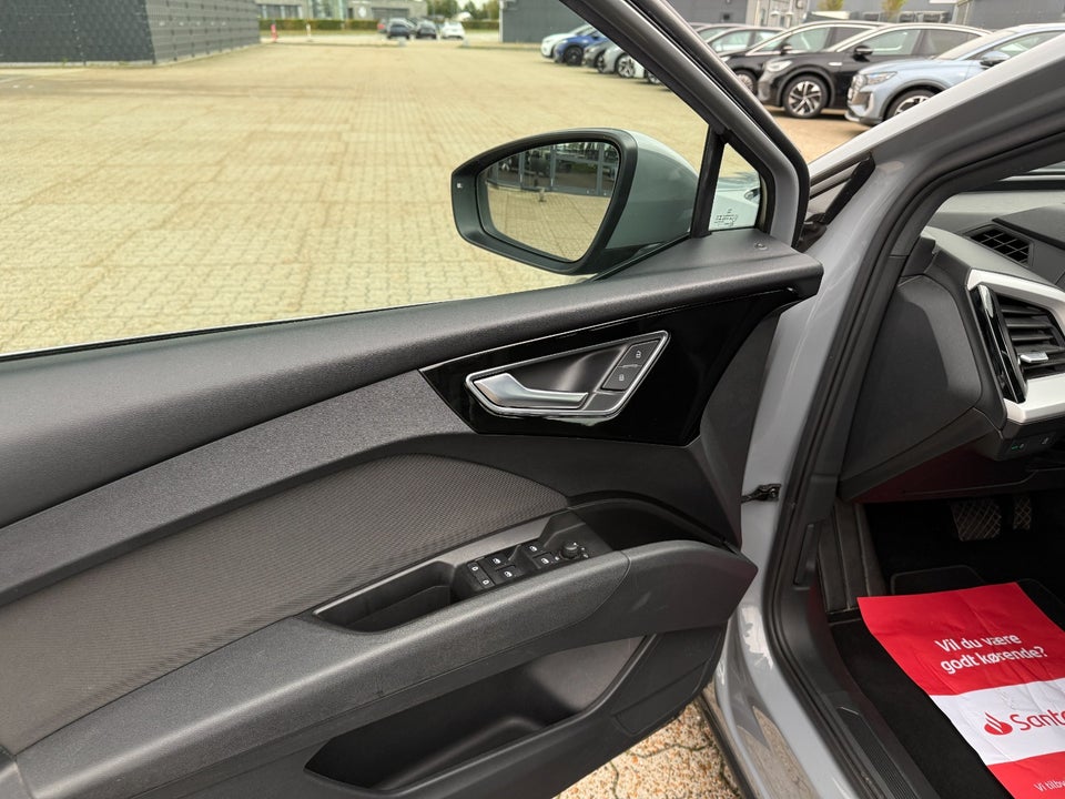 Audi Q4 e-tron 35 Attitude 5d