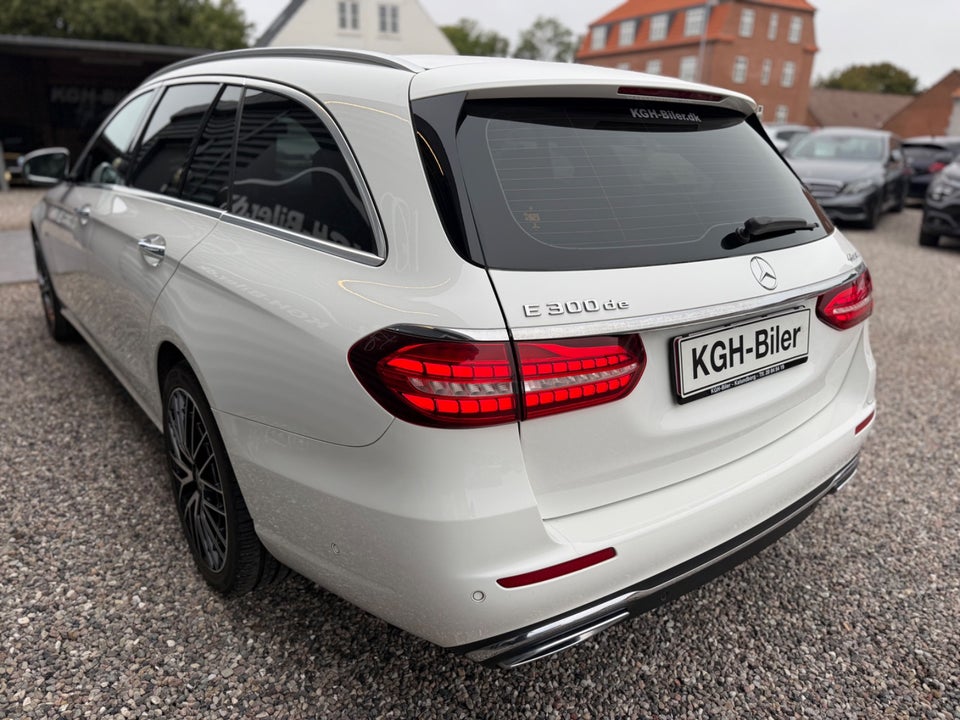 Mercedes E300 de 2,0 Avantgarde stc. aut. 4Matic 5d
