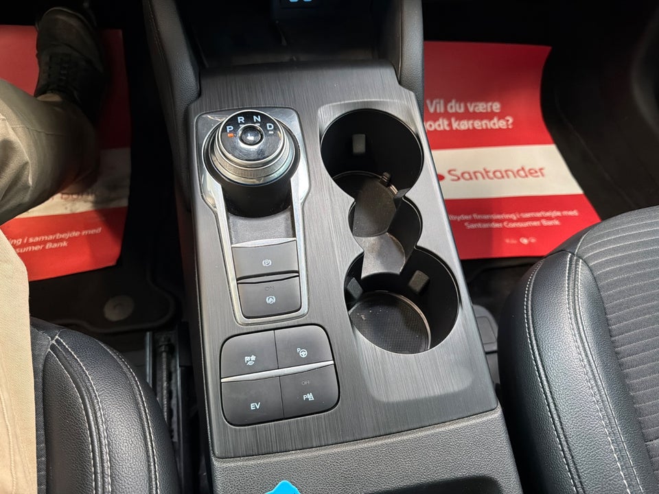 Ford Kuga 2,5 PHEV Titanium CVT 5d