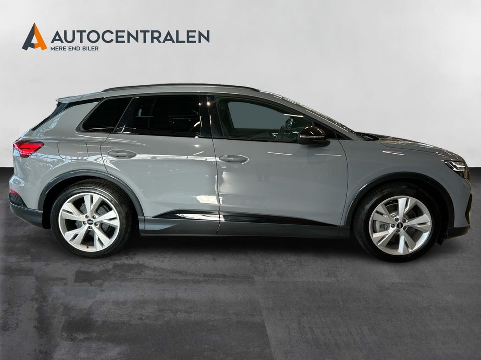 Audi Q4 e-tron 40 S-line 5d