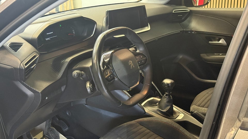 Peugeot 208 1,2 PureTech 100 Active 5d