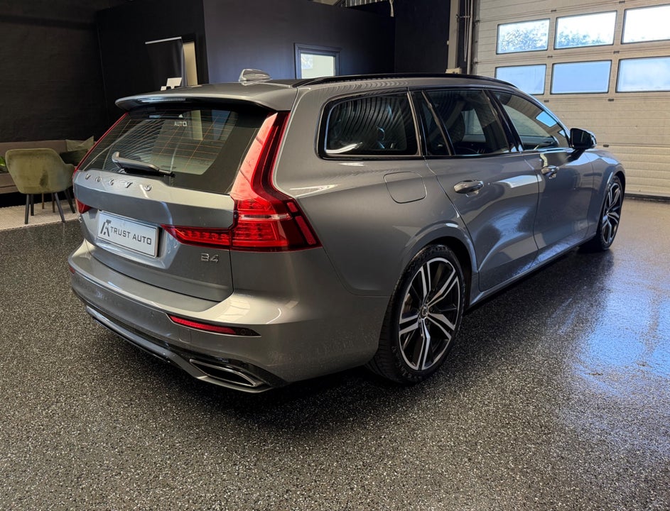 Volvo V60 2,0 B4 197 R-Design aut. 5d 2021 — billede 4 af 18