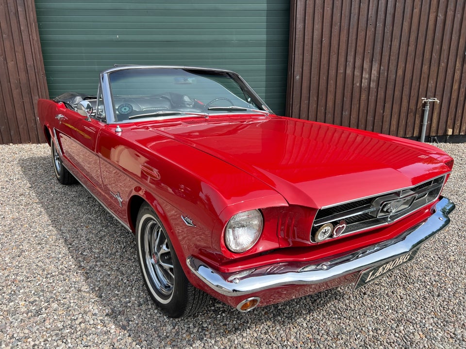 Ford Mustang 4,7 V8 Cabriolet aut. 2d