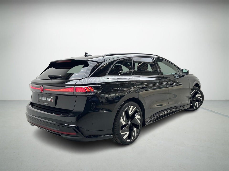VW ID.7 86 Pro S Tourer 5d