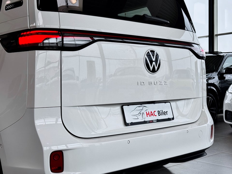 VW ID.Buzz 77 Pro SWB 5d