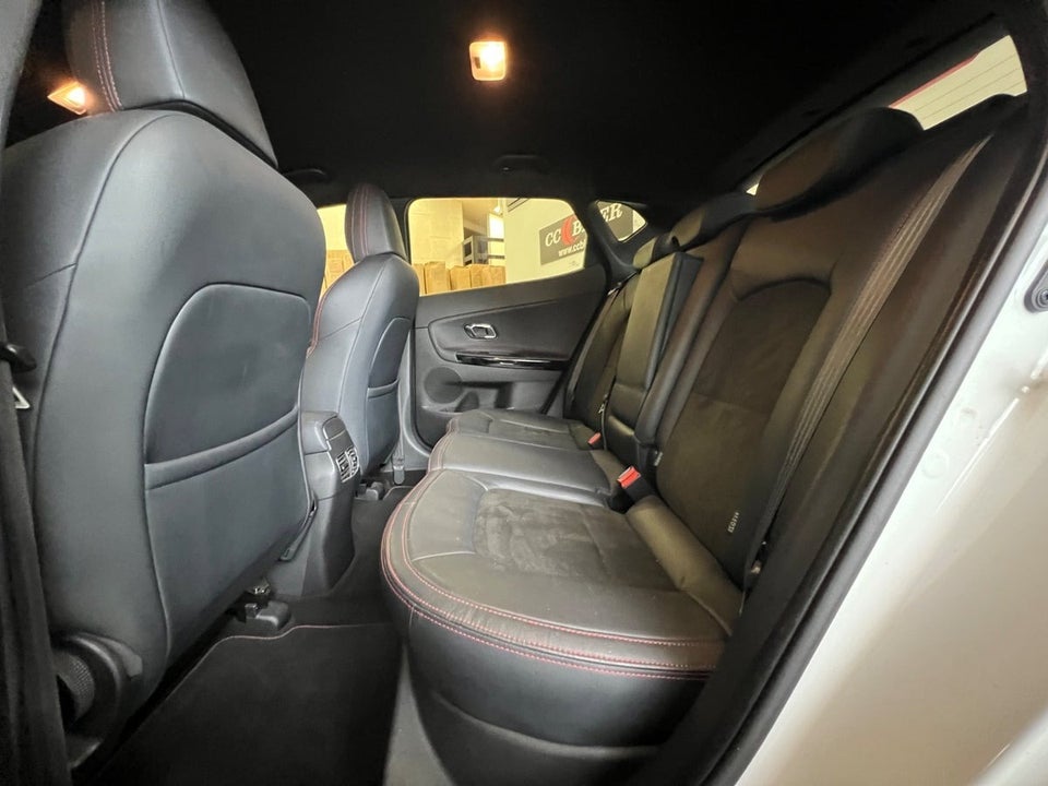 Kia Ceed 1,6 T-GDi GT Advance 5d