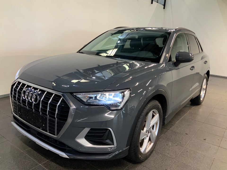 Audi Q3 35 TFSi Advanced Prestige S-tr. 5d