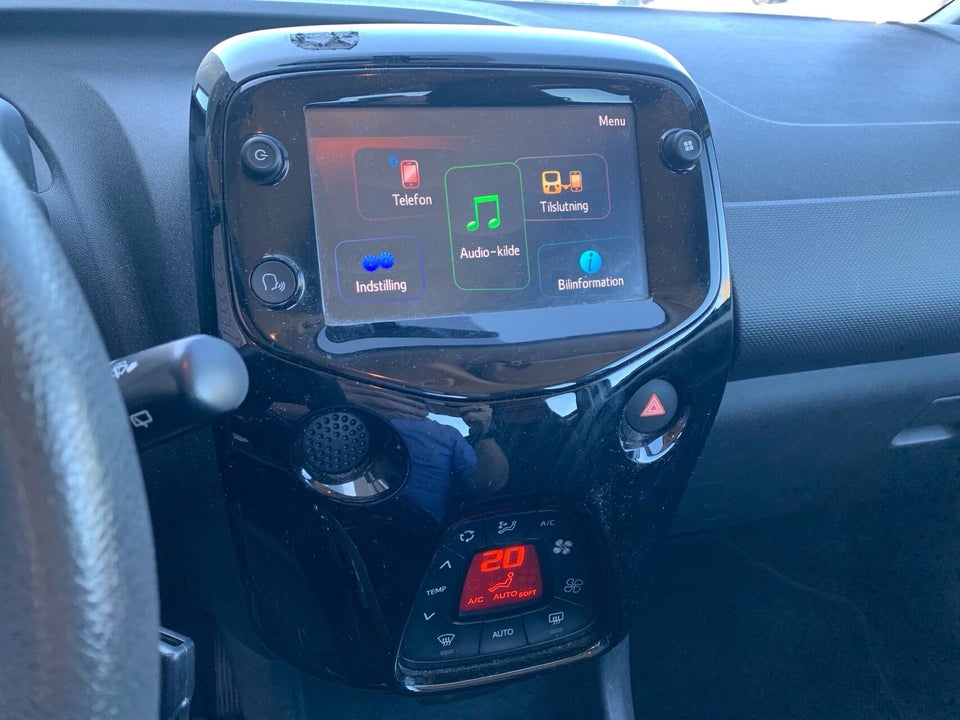 Citroën C1 1,0 VTi Attaque 5d