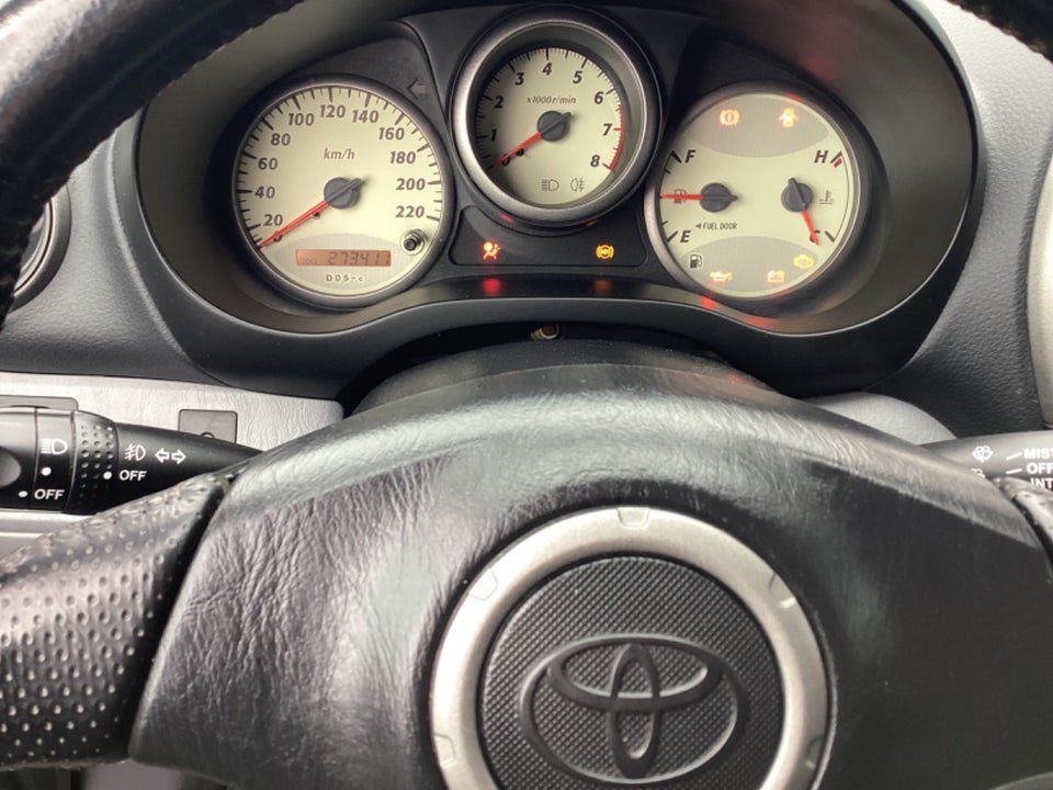 Toyota RAV4 2,0 VVT-i 4x4 5d