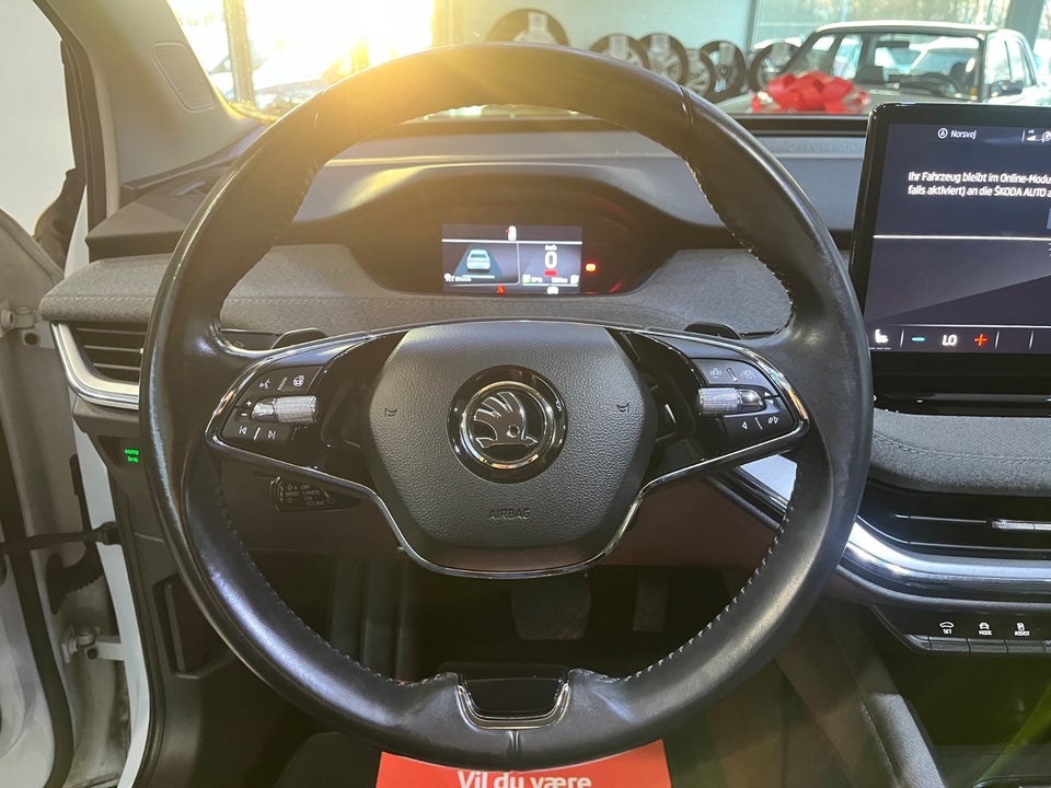 Skoda Enyaq 60 iV Loft 5d