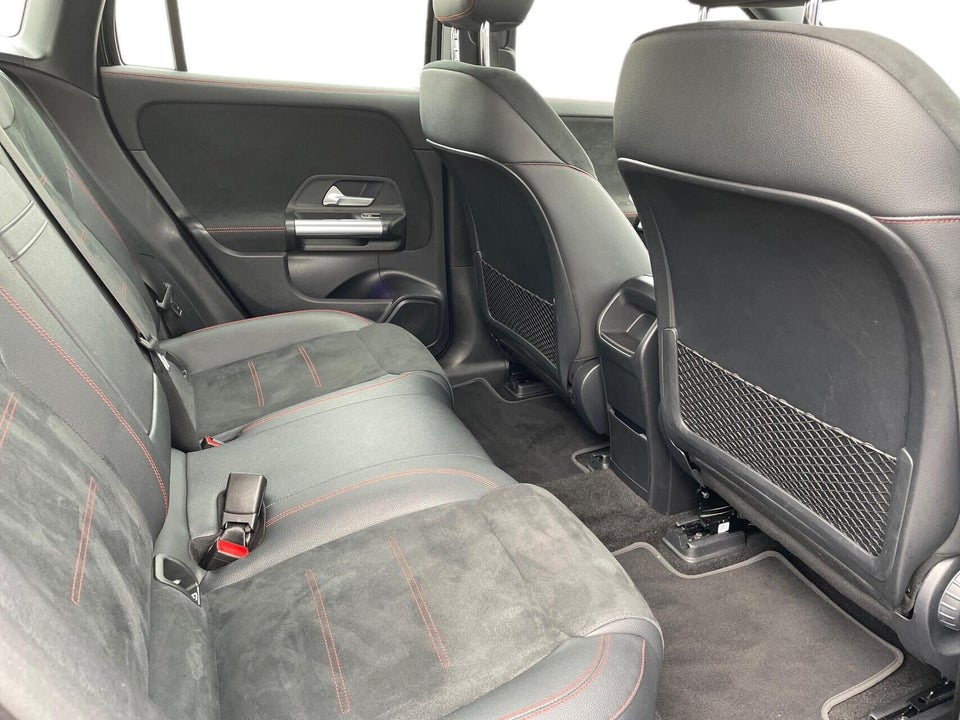 Mercedes EQA300 AMG Line 4Matic 5d