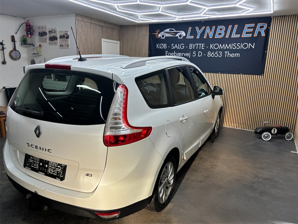 Renault Grand Scenic III 1,5 dCi 110 Dynamique 5d