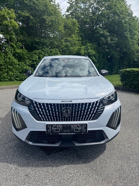 Peugeot 2008 1,2 PureTech 130 Allure 5d