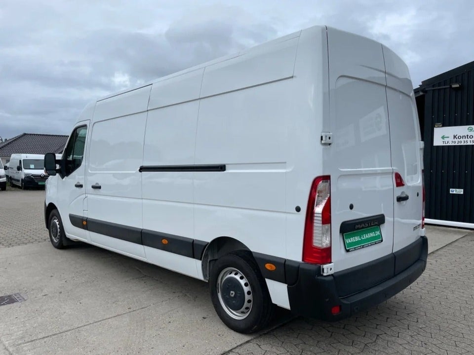 Renault Master IV T35 2,3 dCi 150 L3H2 Kassevogn