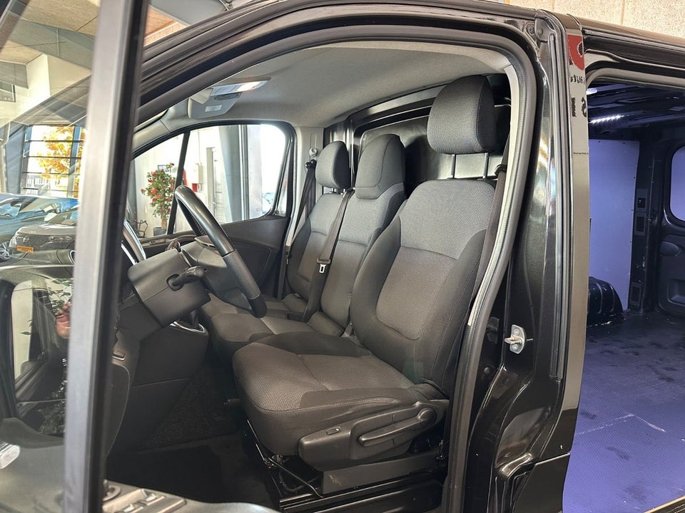 Renault Trafic T29 2,0 dCi 170 L2H1 EDC