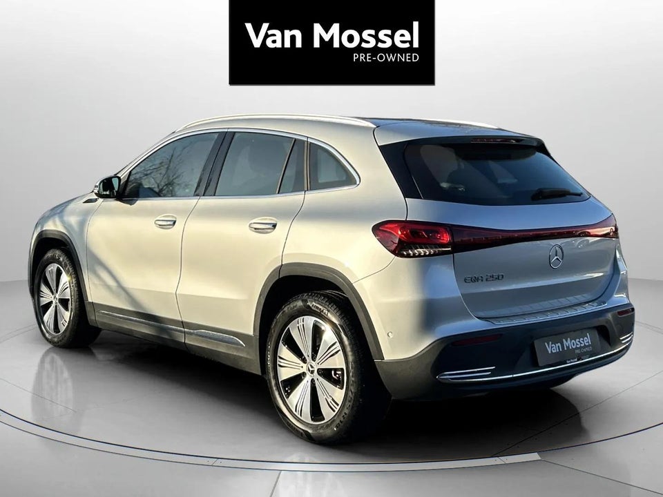 Mercedes EQA250 Progressive 5d