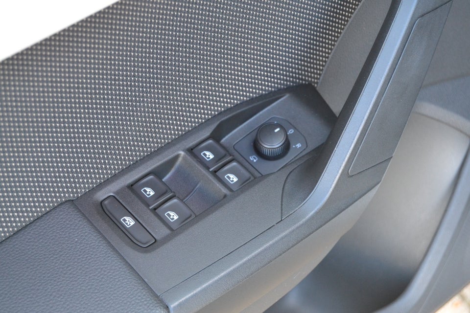 Seat Arona 1,6 TDi 95 Xcellence DSG 5d