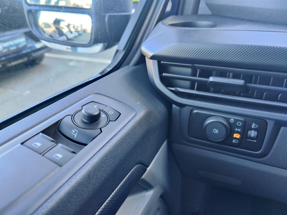 Ford E-Transit Custom 320S 64 Trend