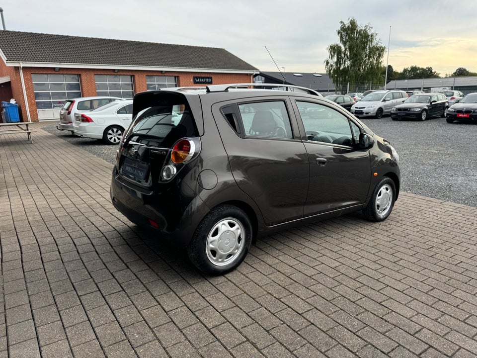 Chevrolet Spark 1,0 LS 5d