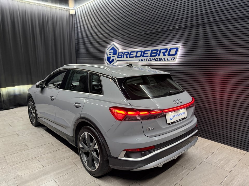 Audi Q4 e-tron 45 S-line 5d