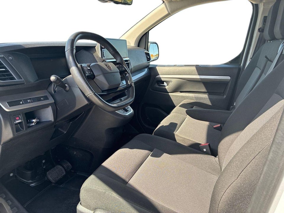 Peugeot Expert 2,0 BlueHDi 144 L3 Premium EAT8 Van