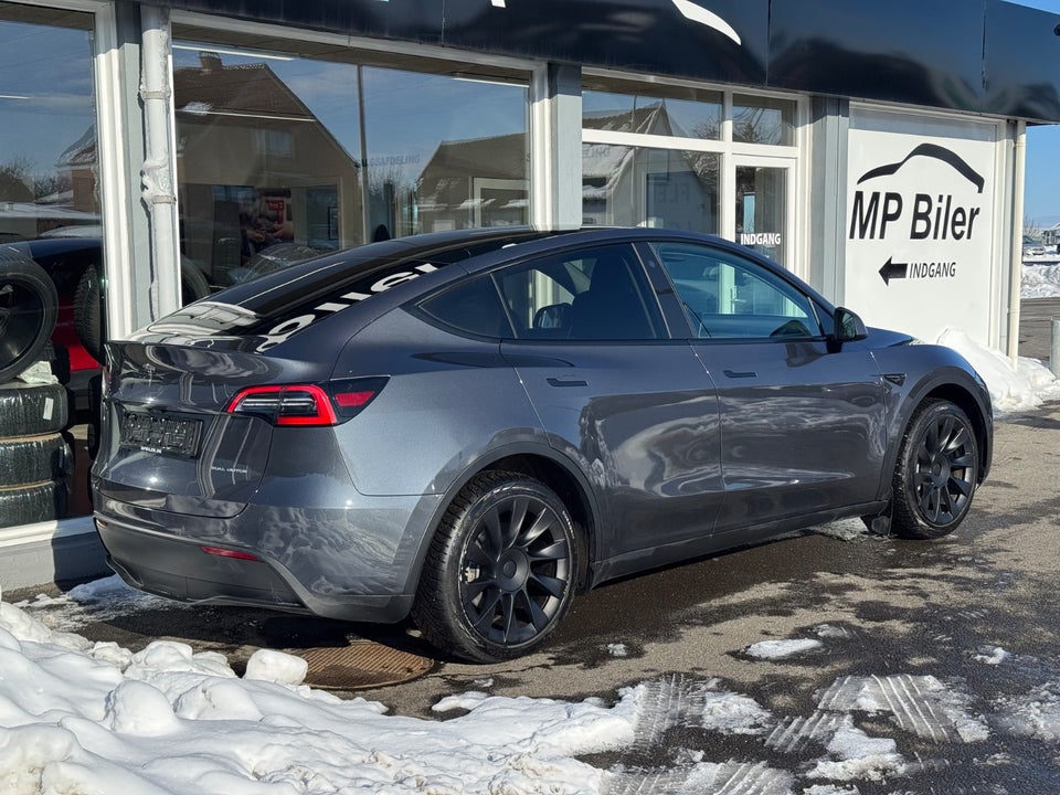 Tesla Model Y Long Range AWD 5d