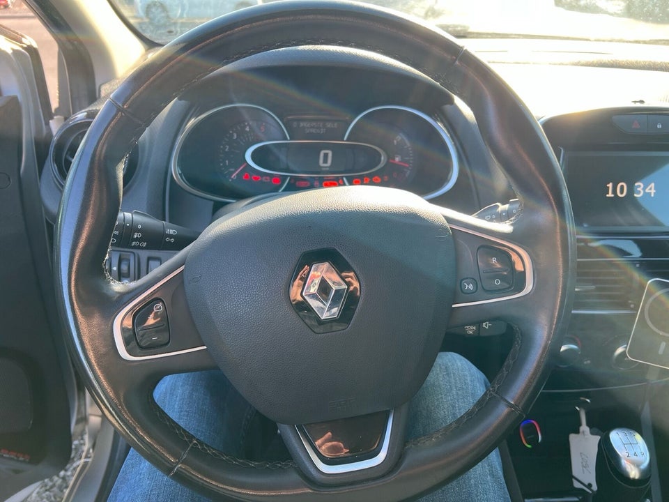 Renault Clio IV 1,5 dCi 90 Zen Sport Tourer 5d