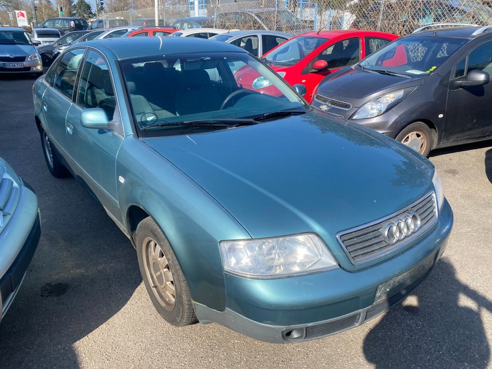 Audi A6 2,4 V6 Tiptr. 4d