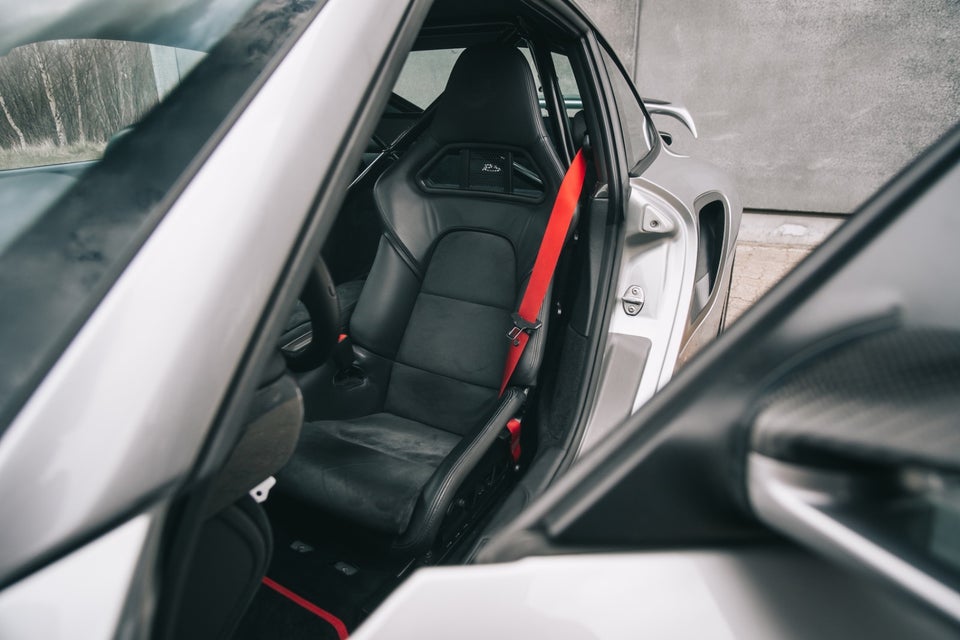 Porsche 911 GT2 RS 3,6 Coupé 2d