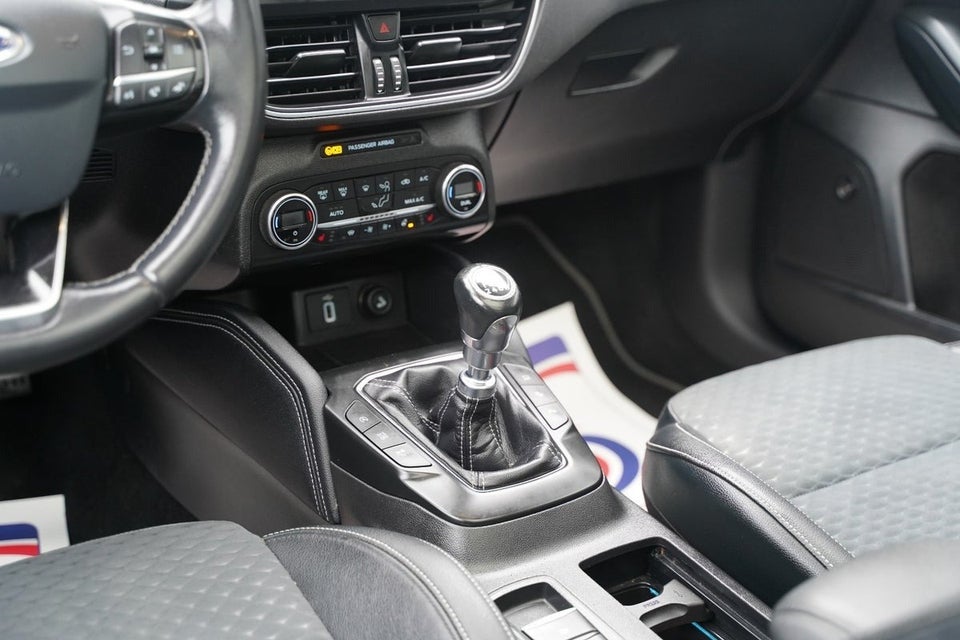 Ford Focus 1,0 EcoBoost Titanium 5d