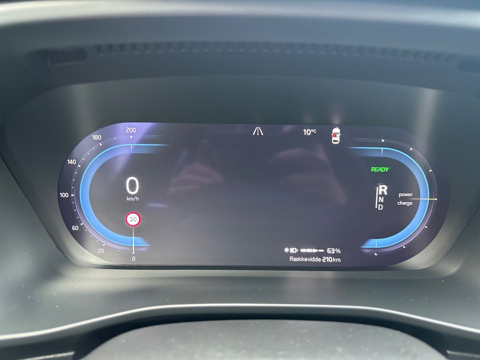 Volvo XC40 ReCharge Extended Range Core 5d