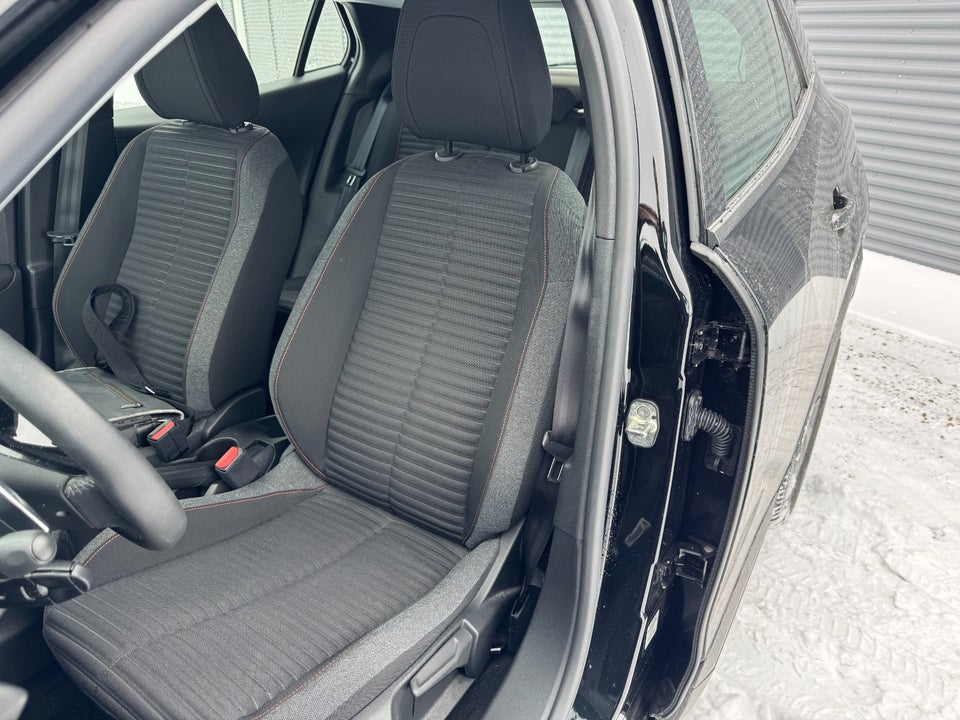 Peugeot 2008 1,2 PureTech 130 Active Limited EAT8 5d