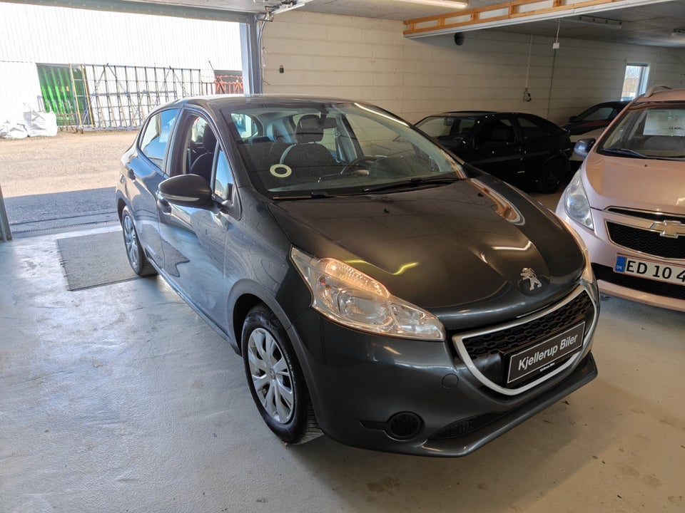 Peugeot 208 1,0 VTi Access 5d