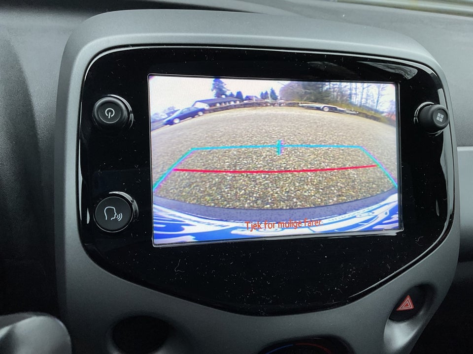 Toyota Aygo 1,0 VVT-i x-pression 5d