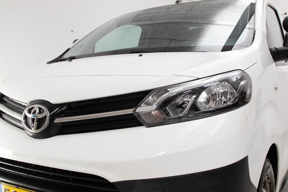 Toyota ProAce 2,0 D 120 Long Comfort 5d