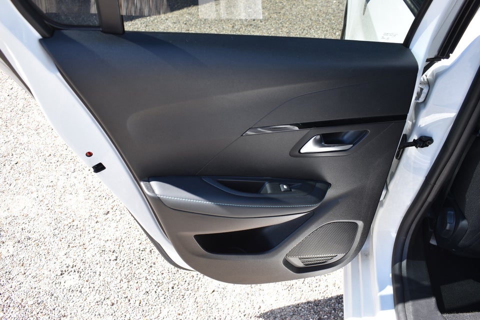 Peugeot 208 1,2 PureTech 100 Allure EAT8 5d