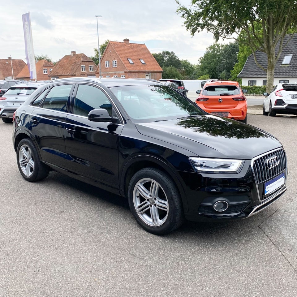 Audi Q3 2,0 TDi 140 5d