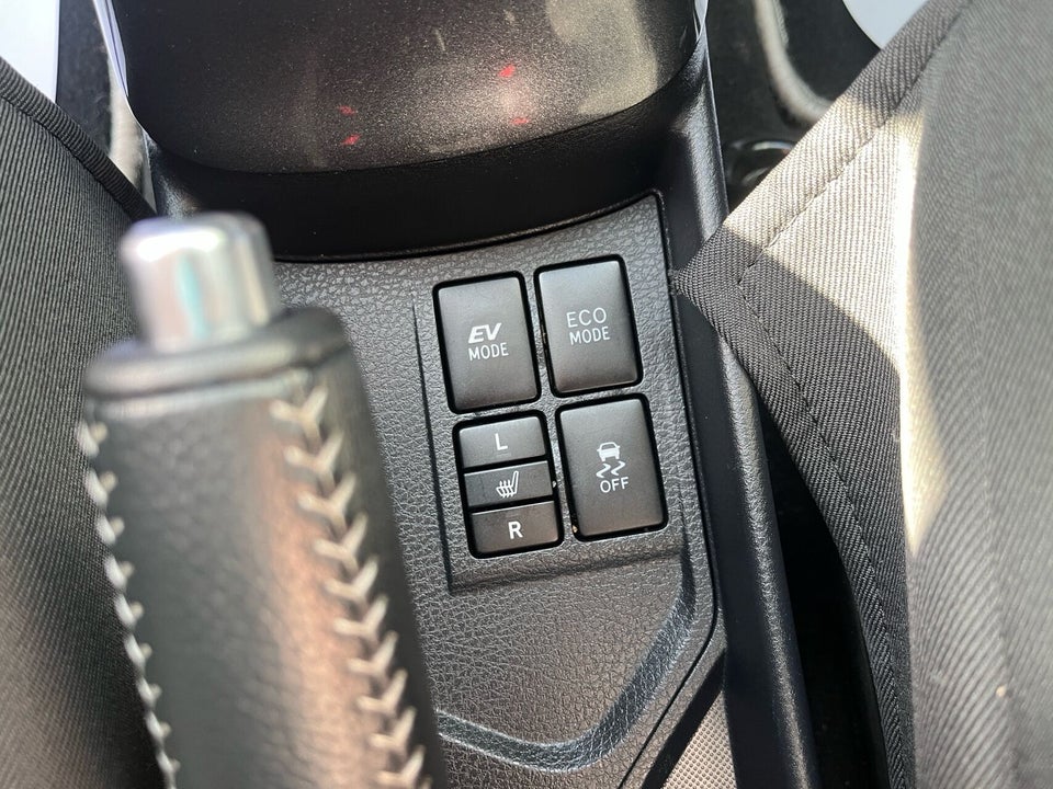 Toyota Yaris 1,5 Hybrid H3 Y20 e-CVT 5d