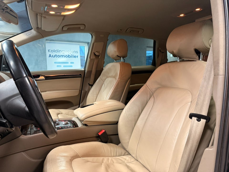 Audi Q7 3,0 TDi quattro Tiptr. 7prs 5d