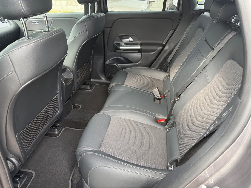 Mercedes EQA250+ Progressive 5d