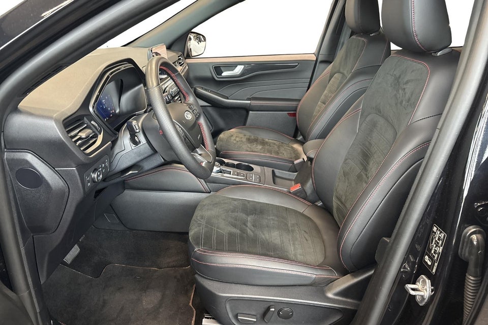 Ford Kuga 2,5 PHEV ST-Line X CVT 5d