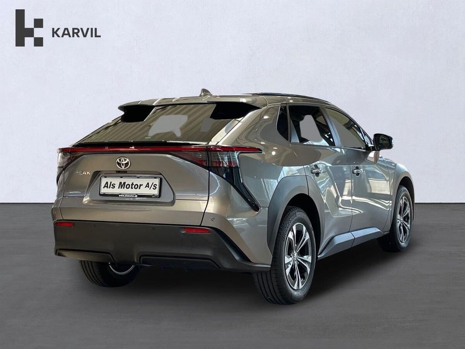 Toyota bZ4X Executive 5d