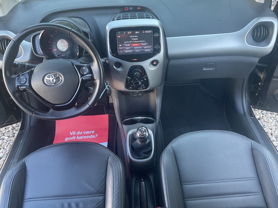 Toyota Aygo 1,0 VVT-i x-black II 5d