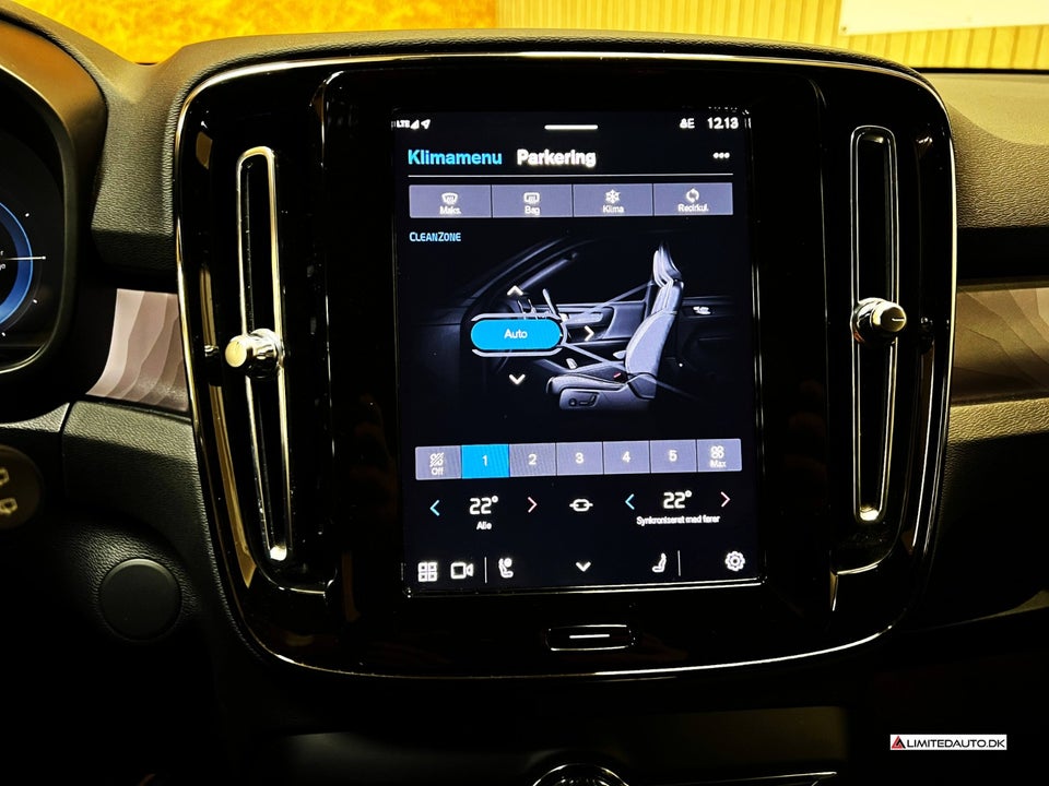 Volvo XC40 P8 ReCharge Twin Plus 5d