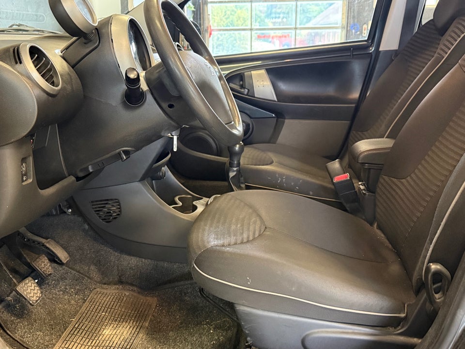 Peugeot 107 1,0 Active 5d