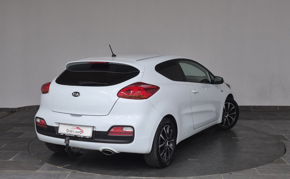 Kia ProCeed 1,4 CVVT Style+ 3d