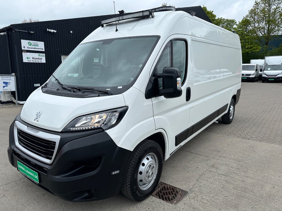 Peugeot Boxer 335 2,2 BlueHDi 165 L3H2 Premium