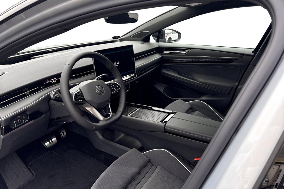 VW ID.7 86 Style S Tourer 5d