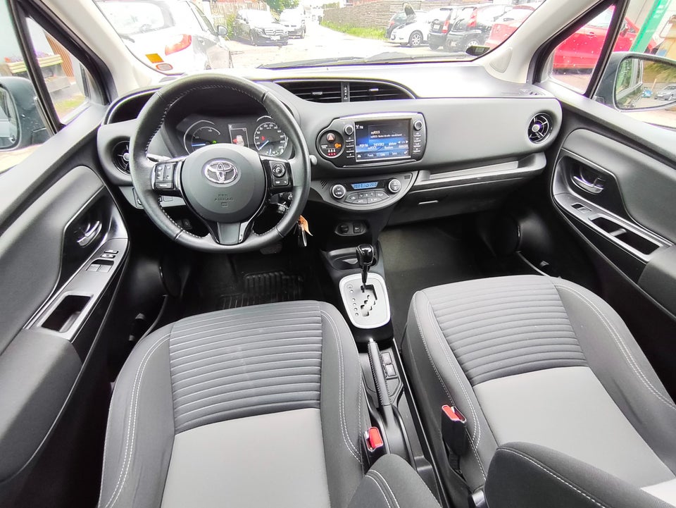 Toyota Yaris 1,5 Hybrid H2 Premium e-CVT 5d